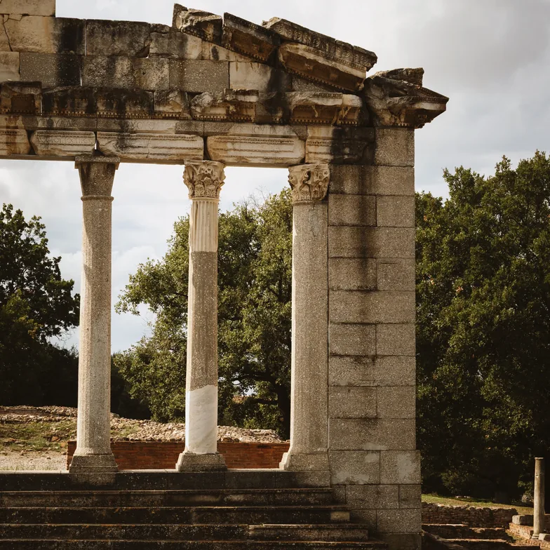 Arqueologia e património